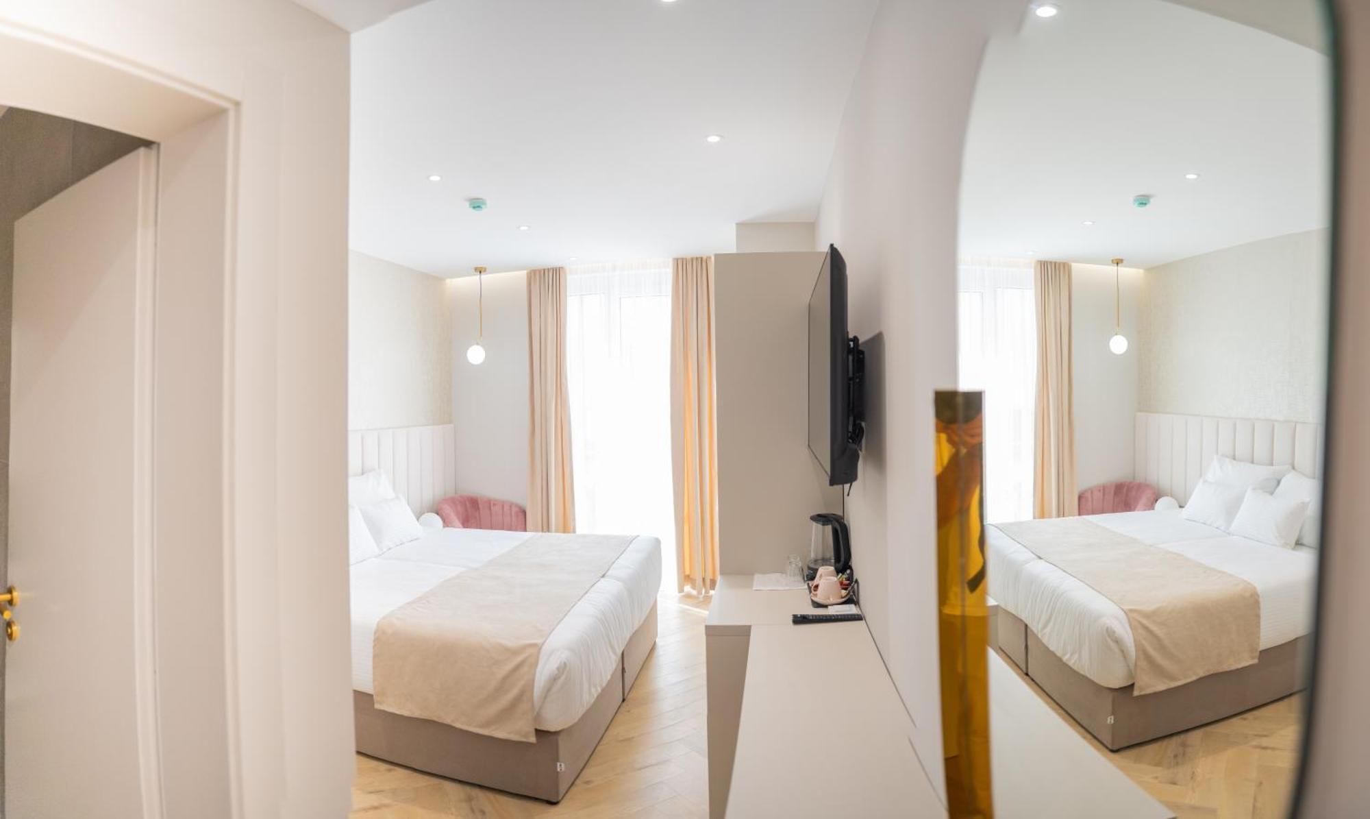 Hotel Lala à Bosanska Krupa Extérieur photo