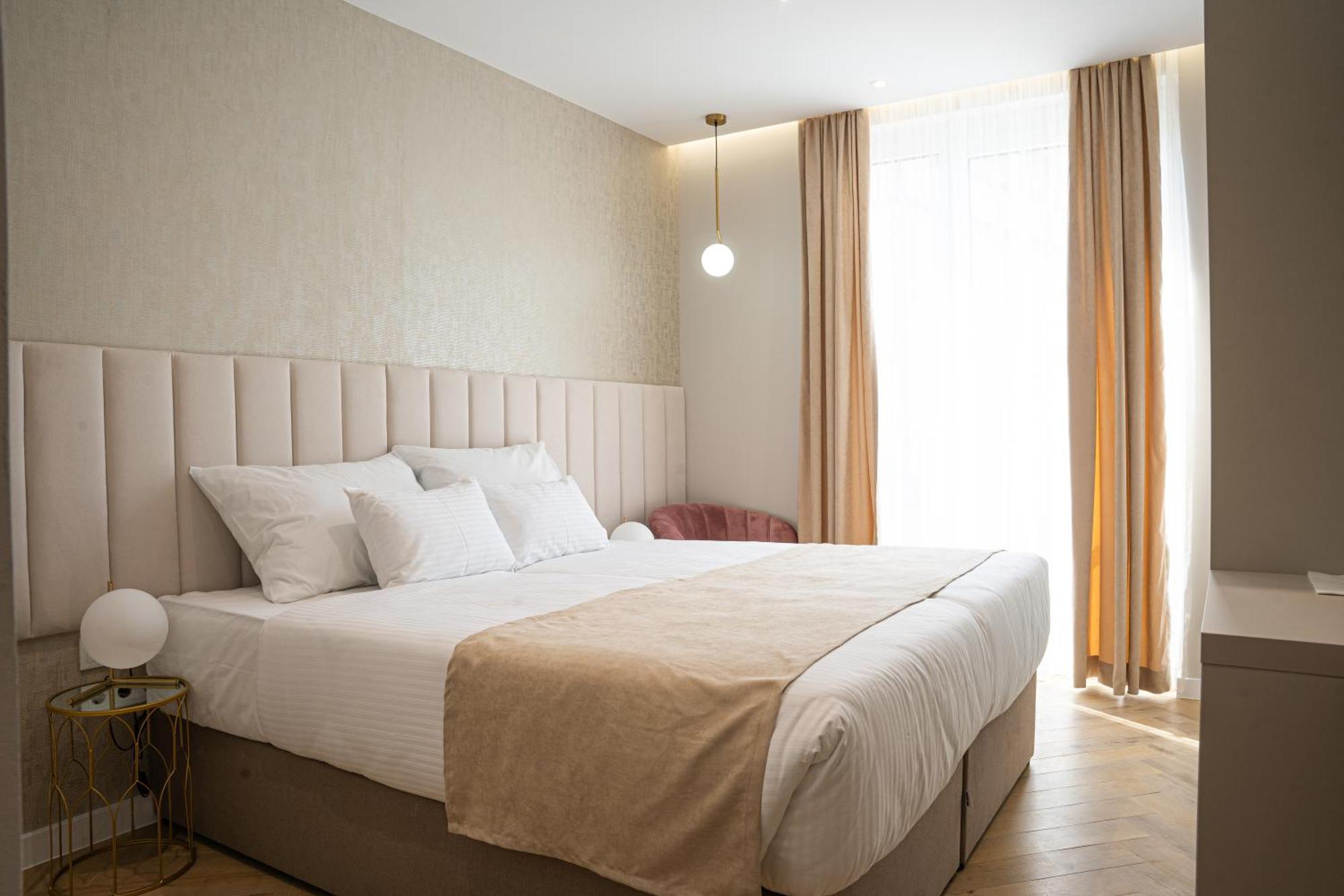 Hotel Lala à Bosanska Krupa Extérieur photo